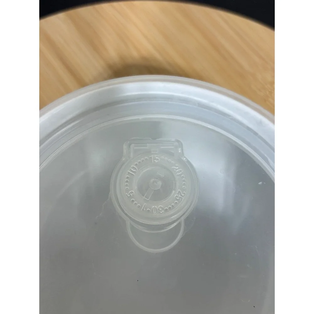 Hello Kitty Round Ceramic Storage Bowl Pressure‎ Vented Lid Sanrio Kitchenware